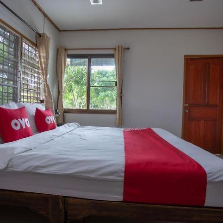 Oyo 909 Guiding Star Resort Chiang Mai Extérieur photo