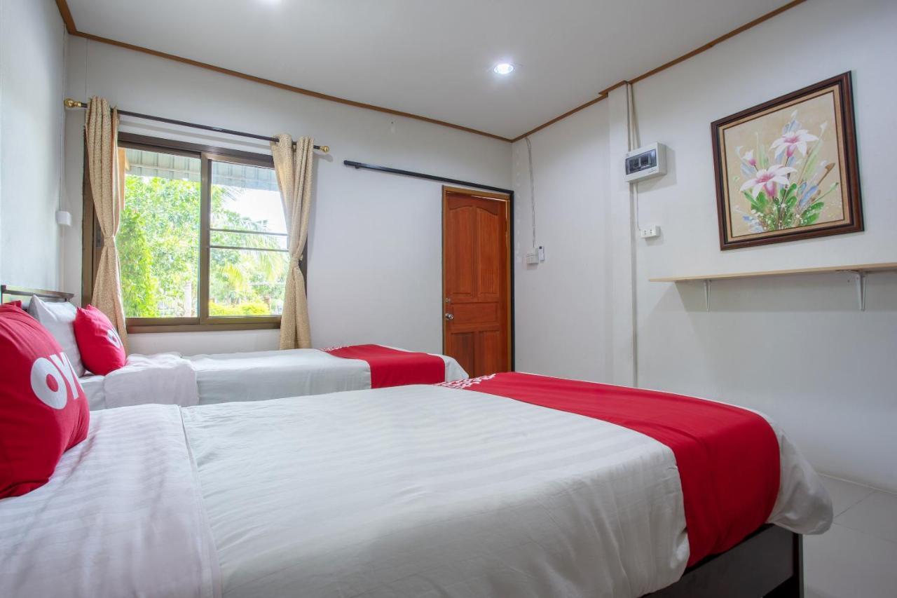 Oyo 909 Guiding Star Resort Chiang Mai Extérieur photo