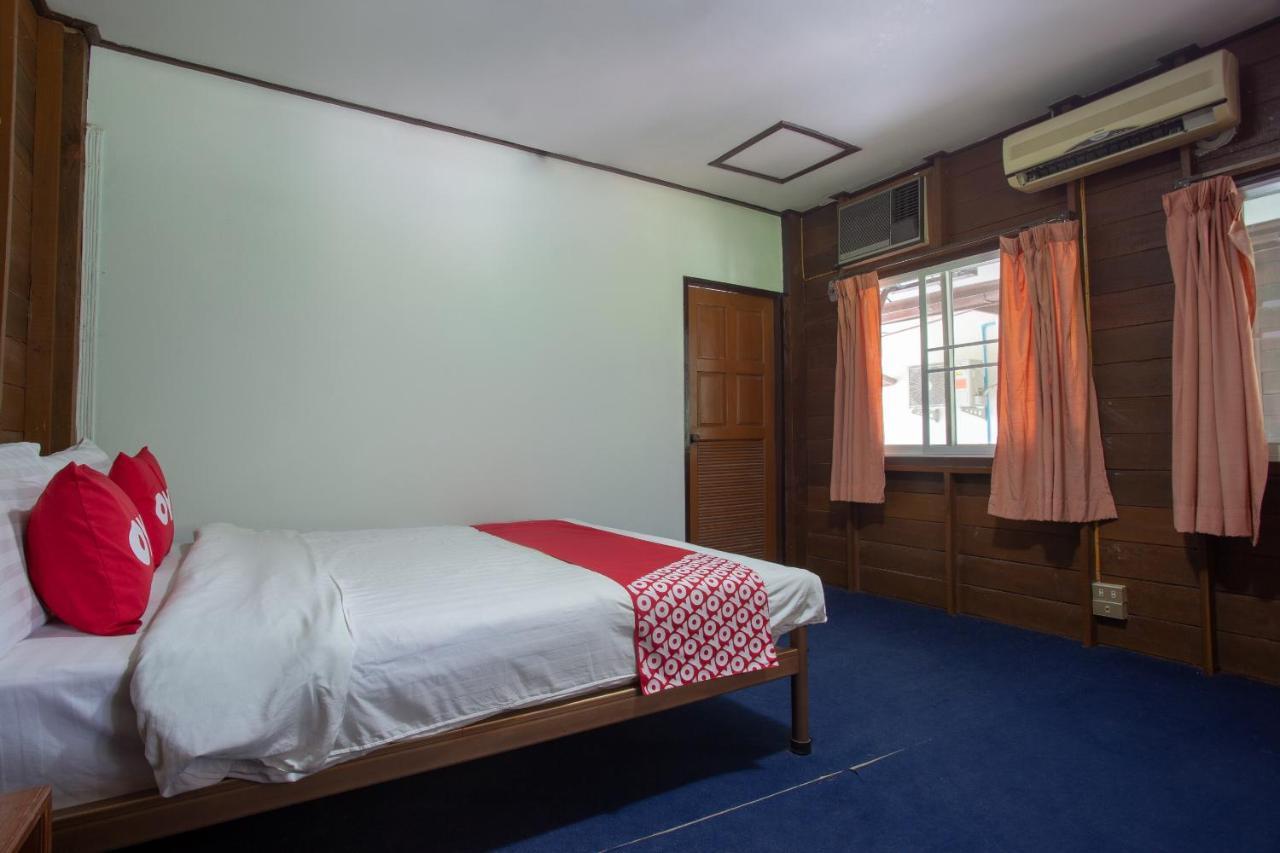Oyo 909 Guiding Star Resort Chiang Mai Extérieur photo