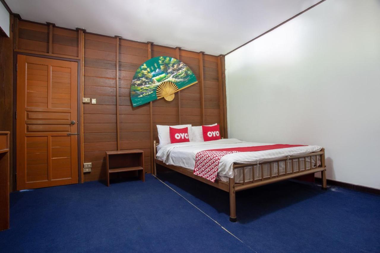Oyo 909 Guiding Star Resort Chiang Mai Extérieur photo