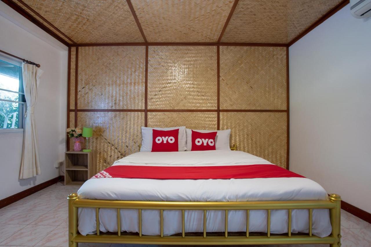 Oyo 909 Guiding Star Resort Chiang Mai Extérieur photo